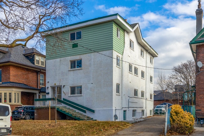 137 Havelock St