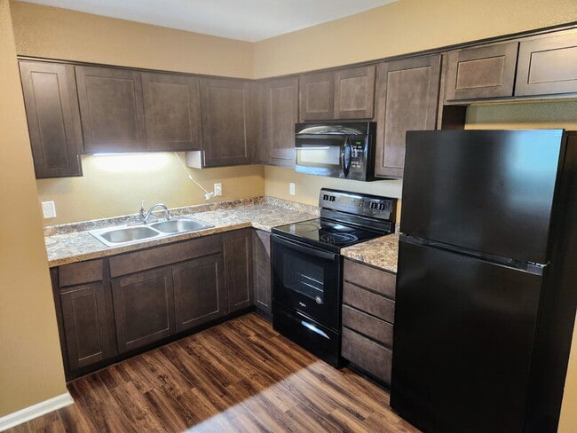 450 Laurel St in Waukee, IA - Building Photo - Building Photo