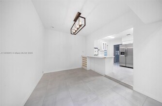 3600 SW 26th St in Miami, FL - Building Photo - Building Photo