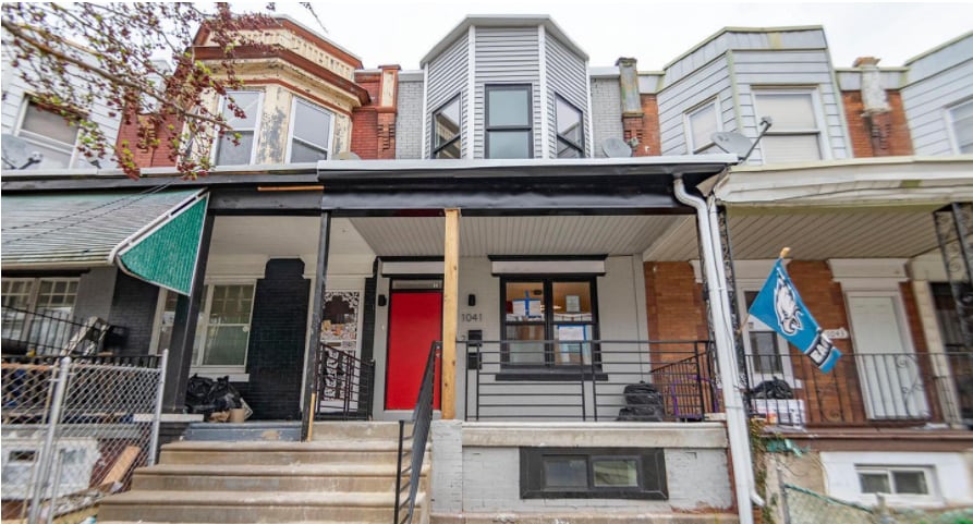 1041 S Paxon St, Unit 1st Floor in Philadelphia, PA - Building Photo