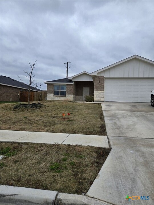 1649 Dryden Ave in Copperas Cove, TX - Building Photo