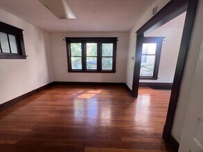 425 Fuller Ave SE in Grand Rapids, MI - Building Photo - Building Photo