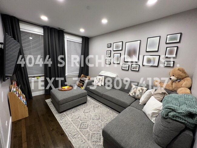 4044 S Richmond St in Chicago, IL - Building Photo - Building Photo