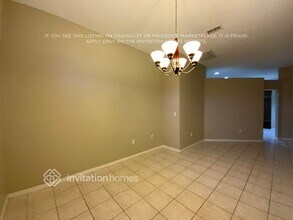 9001 Westbay Blvd in Tampa, FL - Foto de edificio - Building Photo