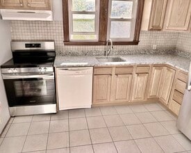 15 Nettleton Ave in Naugatuck, CT - Building Photo - Building Photo