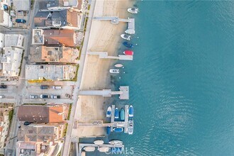 512 S Bay Front in Newport Beach, CA - Building Photo - Building Photo
