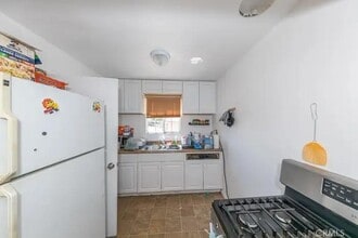 17855 Arrow Blvd in Fontana, CA - Foto de edificio - Building Photo