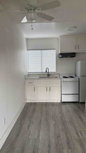 18200 Killion St in Los Angeles, CA - Building Photo - Building Photo