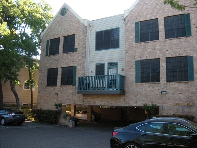 property at 2300 Leon St