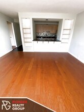 433 W Wellington Ave, Unit 10H in Chicago, IL - Foto de edificio - Building Photo