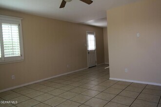 9145 Begonia Pl in El Paso, TX - Building Photo - Building Photo