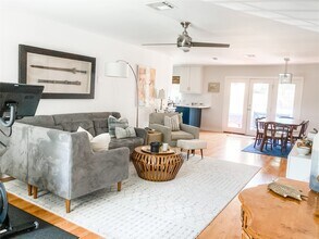 5546 Pagewood Ln in Houston, TX - Building Photo - Building Photo