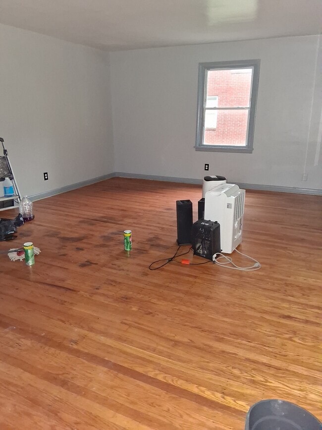 4117 Orchard Way in Louisville, KY - Building Photo - Building Photo