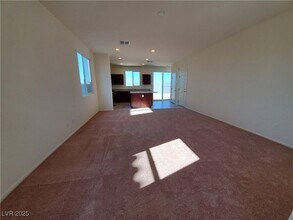 2713 Holmes Creek Ct in Las Vegas, NV - Building Photo - Building Photo