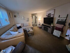 4187 Lake Ave, Unit 1 in Rochester, NY - Building Photo