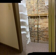 148 W Michigan Ave in Jackson, MI - Foto de edificio - Building Photo