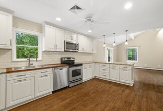 14 Myrtle St, Unit 2 in White Plains, NY - Building Photo - Building Photo