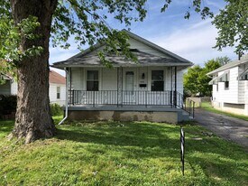 1025 Weng Ave in Dayton, OH - Building Photo