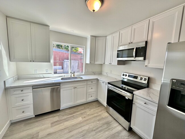 6165 Tooley St in San Diego, CA - Building Photo - Building Photo