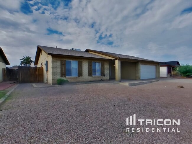 955 W Santa Cruz Dr in Tempe, AZ - Building Photo - Building Photo