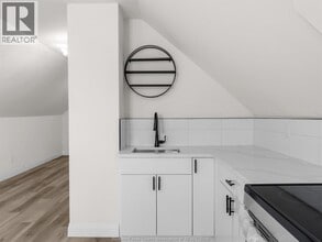 1067 Drouillard Dr in Windsor, ON - Building Photo - Building Photo