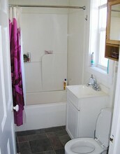 536 W 5th St, Unit 536 W 5th St in Winona, MN - Building Photo - Building Photo