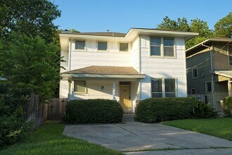 930 E 50th St in Austin, TX - Building Photo - Building Photo