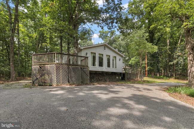 property at 555 McGlaughlin Rd