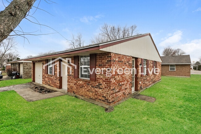 7641 Dalmation Dr in Dayton, OH - Building Photo - Building Photo