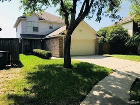 19 Santa Rocio Ct in Mission, TX - Building Photo