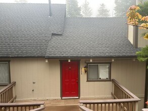 111 St Andrews Dr in Lake Arrowhead, CA - Building Photo - Building Photo