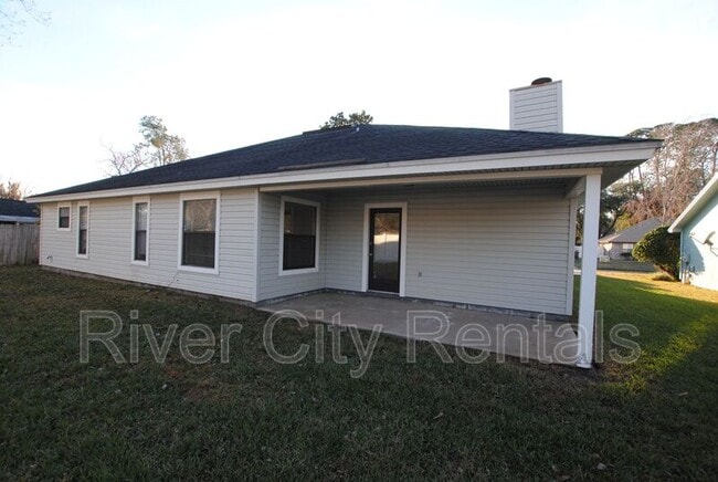10343 Huntington Forest Blvd E, Unit 12 in Jacksonville, FL - Foto de edificio - Building Photo