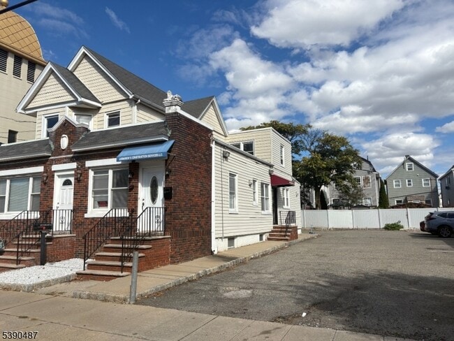 property at 314 Washington St