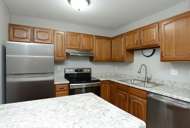 3211 15th Ave S in Fargo, ND - Building Photo - Building Photo