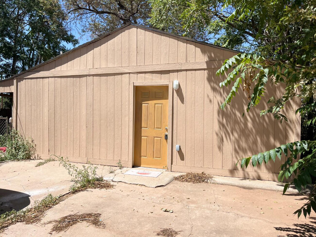 2208 20th St in Lubbock, TX - Building Photo - Building Photo