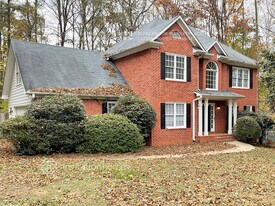 7895 Wynfield Cir in Cumming, GA - Building Photo