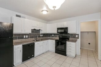 1930 Robert Jones Dr in Mesquite, TX - Building Photo - Building Photo