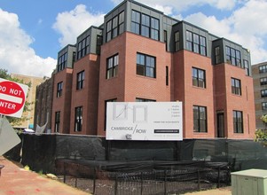 Cambridge Row in Washington, DC - Foto de edificio - Building Photo