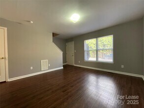 1520 N Main Ave in Newton, NC - Building Photo - Building Photo