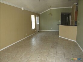 4301 Elms Run Cir in Killeen, TX - Building Photo