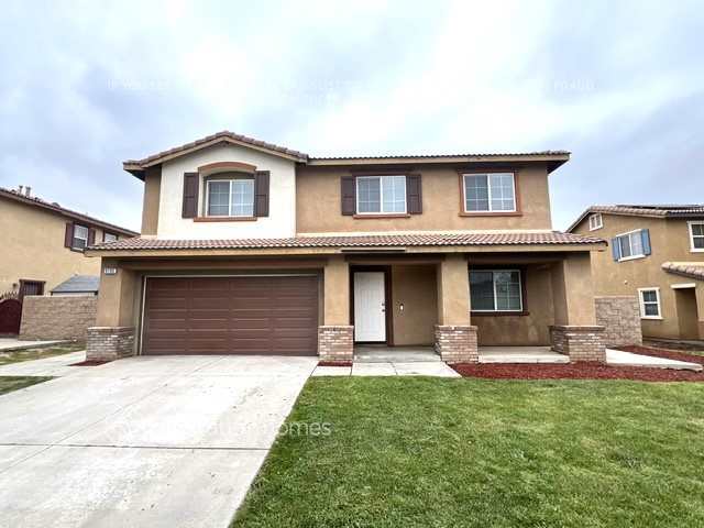 9195 San Luis Obispo Ln in Riverside, CA - Building Photo