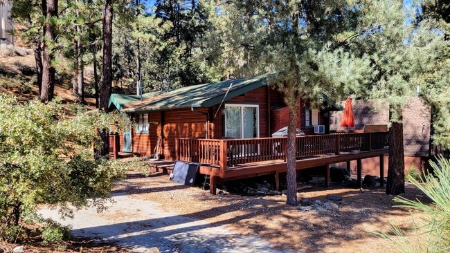 property at 2101 Symonds Dr