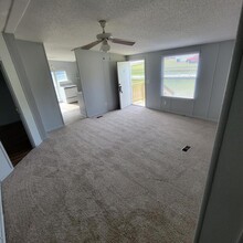 1450 Broad St in Leesville, SC - Building Photo - Building Photo