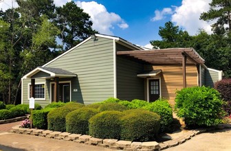 Silvercreek Apartments in Lufkin, TX - Foto de edificio - Building Photo