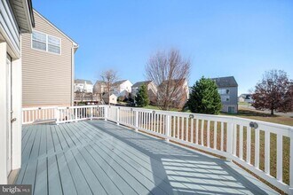 16421 Regatta Ln in Woodbridge, VA - Building Photo - Building Photo