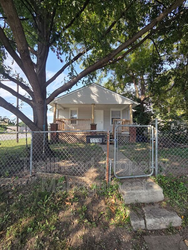 property at 1116 S Woodland Ave
