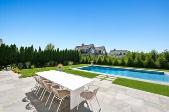 50 Rosko Ln in Southampton, NY - Building Photo - Building Photo