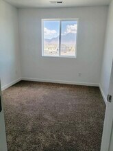 848 N Canvasback Dr, Unit 1 in Lehi, UT - Foto de edificio - Building Photo