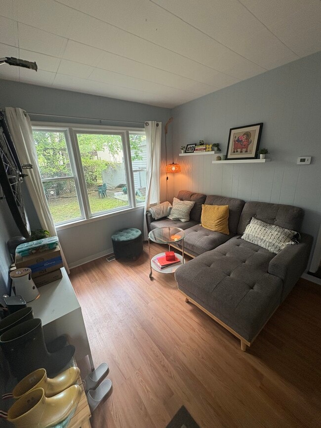 38 Fairfield St, Unit 40B in Cambridge, MA - Building Photo - Building Photo