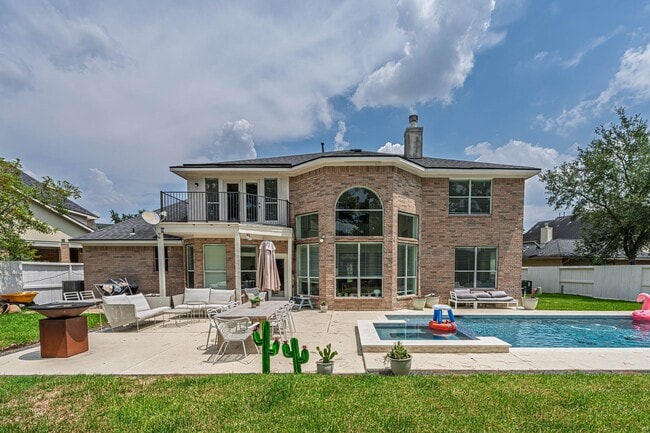 property at 12155 Cielio Bay Ln